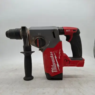 Accu boorhamer, Milwaukee, M18 FHX – kavel bij Domeinen Roerende Zaken, Groningen