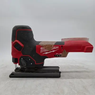Accu decoupeerzaagmachine, Milwaukee, M18 FBJS – kavel bij Domeinen Roerende Zaken, Groningen