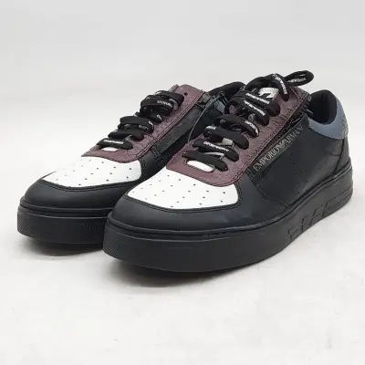 Paar sneakers, maat 44, Emporio Armani, X4X285XM052 – kavel bij Domeinen Roerende Zaken, Groningen