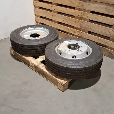 2x Band met velg (t.b.v. Schmidt veegmachine), 215/75R 17.5 – kavel bij Onlineveilingmeester, Heerenveen