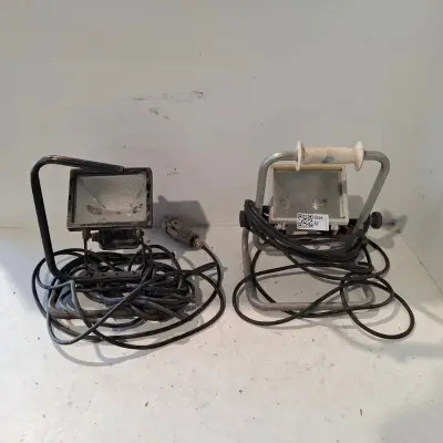 2x Halogeen armatuur | 300W, 42V – kavel bij Onlineveilingmeester, Heerenveen