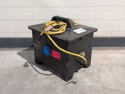 Scheidingstransformator 230V 2500VA Elspro, Aachen 3980002, bouwjaar 2015 – kavel bij Onlineveilingmeester, Heerenveen