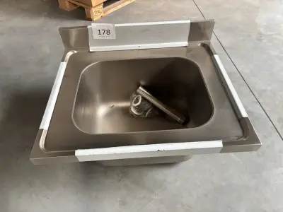 Rvs Spoelbak 70x70cm – kavel bij Hammertime
