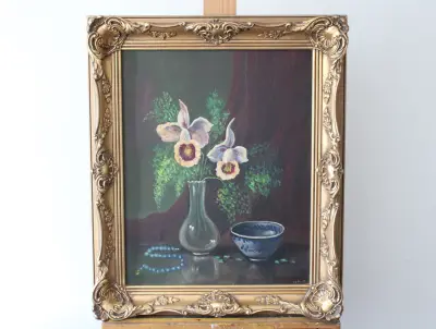 Schilderij stilleven met orchideeën en blauwe sierkom – kavel bij GSD Auctions, Zoeterwoude