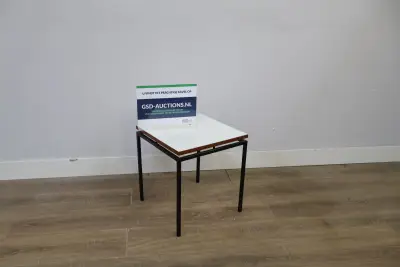 Vintage Jaren '60 Bijzettafel – kavel bij GSD Auctions, Zoeterwoude