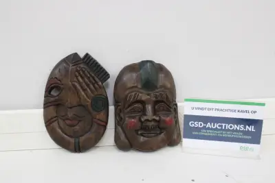 Set houten maskers – kavel bij GSD Auctions, Zoeterwoude