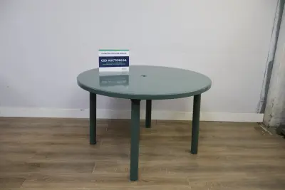 Groene ronde tuintafel kunststof – kavel bij GSD Auctions, Zoeterwoude