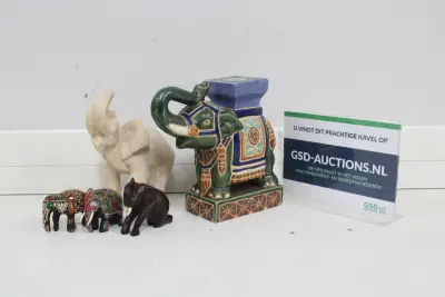 Set van vijf olifant beeldjes – kavel bij GSD Auctions, Zoeterwoude