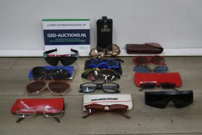 Collectie diverse brillen en zonnebrillen – kavel bij GSD Auctions, Zoeterwoude