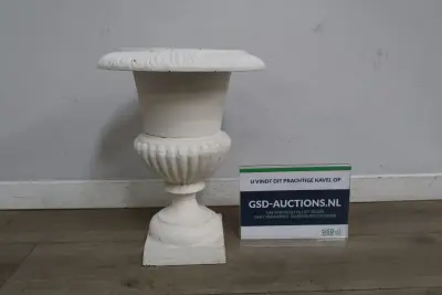 Gietijzeren Tuinvaas – kavel bij GSD Auctions, Zoeterwoude