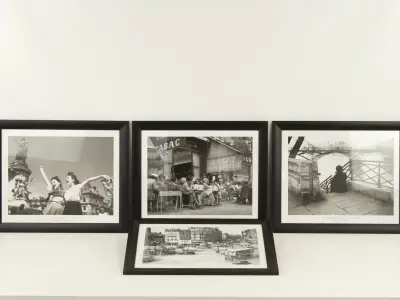 Set van 4 ingelijste zwart-wit prints - The Global Agency, Cities - Parijs & Londen – kavel bij De Kringwinkel, Antwerpen