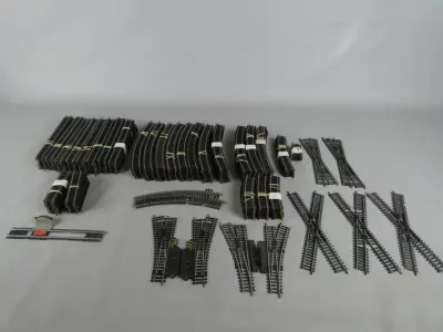 Set Lima modelspoor rails diverse types en bochten – kavel bij De Kringwinkel, Diest