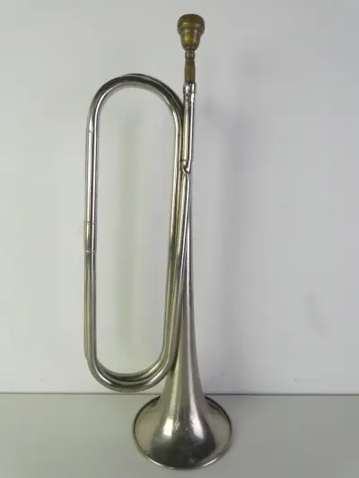 Vintage klaroen – kavel bij De Kringwinkel, Heverlee