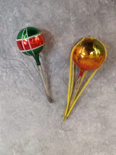 Set van twee vintage glazen luchtballon kerstornamenten – kavel bij De Kringwinkel, Gent