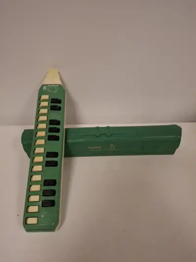 Vintage Hohner Melodica Soprano – kavel bij De Kringwinkel, Ronse