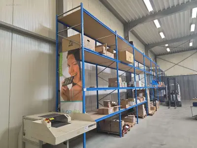 22 LM palletstelling NN – kavel bij Auctim, Tessenderlo- Ham