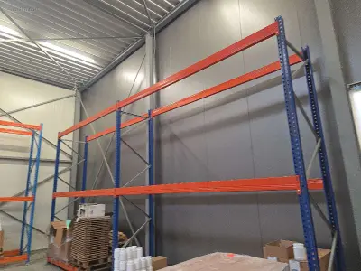 25.9 palletstelling NN – kavel bij Auctim, Tessenderlo- Ham