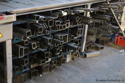 Diverse metalen profielen – kavel bij ProVeiling, Bolsward