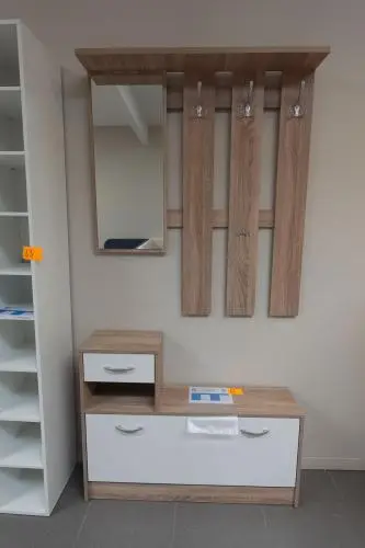 Vestiaire Rudolf – kavel bij Openbare Verkopen, Waregem