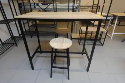 Bartafel & 2x kruk – kavel bij Openbare Verkopen, Waregem