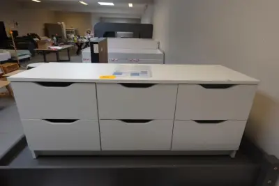 Ladekast Westphalen – kavel bij Openbare Verkopen, Waregem