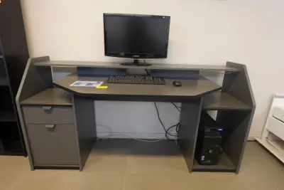 Gaming bureau & Computer Hp pro – kavel bij Openbare Verkopen, Waregem