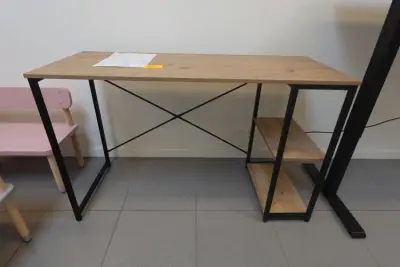 Bureau – kavel bij Openbare Verkopen, Waregem
