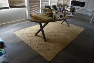 Tafel & tapijt – kavel bij Openbare Verkopen, Waregem