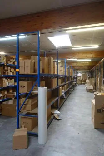 2x Metalen rek – kavel bij Openbare Verkopen, Waregem
