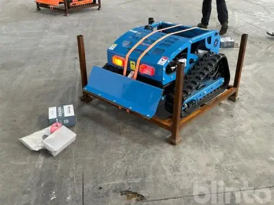 Raupenmäher mit Schubschild STRV SV-750P (unbenutzt, Bj. 2026) – kavel bij Blinto, Hamminkeln