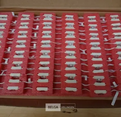 Osram BA01SA-W4F-765 – kavel bij Belga Veilingen, Consumentengoederen I • Landen