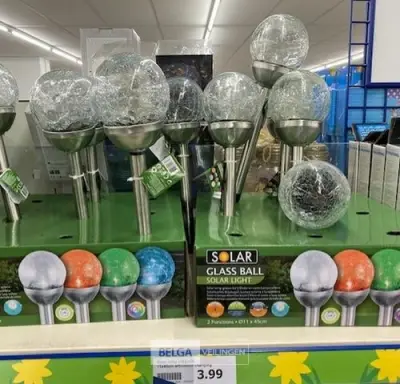 Tuinverlichting Led (400 st) – kavel bij Belga Veilingen, Consumentengoederen Ii • Landen