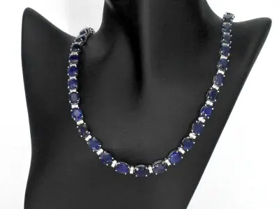 Tenniscollier met grote saffieren en natuurlijke diamanten – kavel bij Onlineveilingmeester