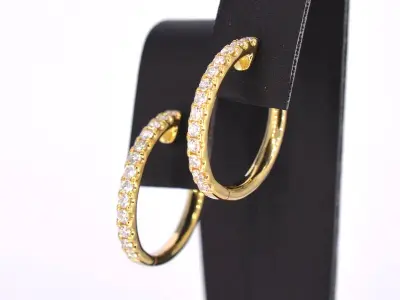 Gouden oorhangers met 26 diamanten – kavel bij Onlineveilingmeester