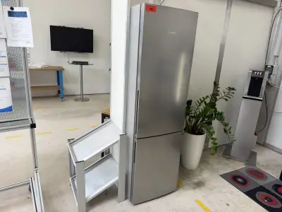 Refrigerator/Freezer Combo Bosch – kavel bij NetBid, Radolfzell am Bodensee