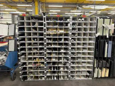 7 Box Shelves – kavel bij NetBid, Radolfzell am Bodensee