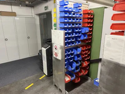 3 Plastic Security Cabinet Shelves – kavel bij NetBid, Radolfzell am Bodensee