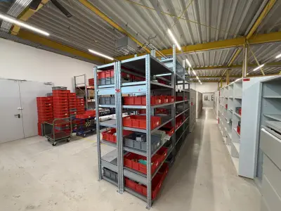 2 Shelf Racks SSI Schäfer – kavel bij NetBid, Radolfzell am Bodensee