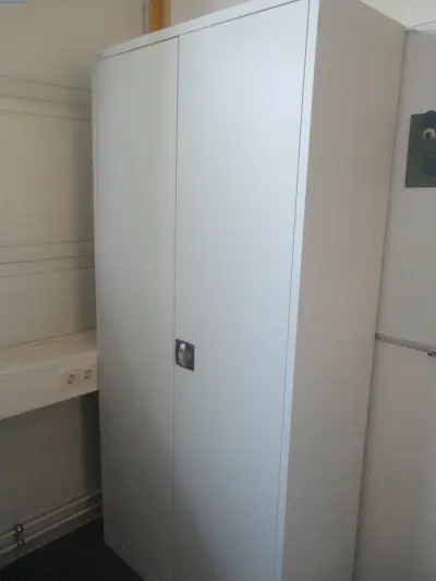 4 Metal cabinets Delta-V – kavel bij NetBid, Radolfzell am Bodensee