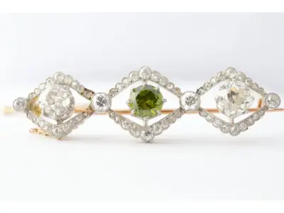 Antieke broche met old cut diamanten en zeldzame demantoid – kavel bij Onlineveilingmeester