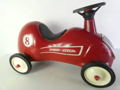 Radio Flyer Little Red Roadster (Model 8) metalen loopauto – kavel bij De Kringwinkel, Heverlee