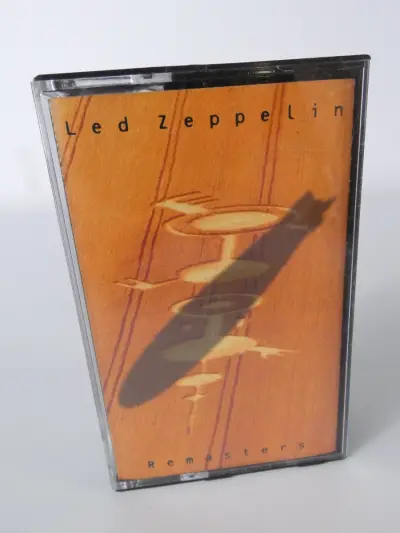 Vintage dubbelcassette Remasters van Led Zeppelin – kavel bij De Kringwinkel, Heverlee