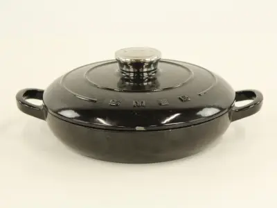 Smeg gietijzeren braadpan 22 liter zwart – kavel bij De Kringwinkel, Antwerpen