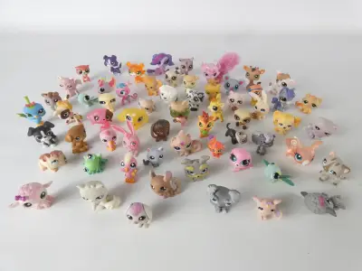 Prachtige grote verzameling Littlest Pet Shop (LPS) figuurtjes – Hasbro – kavel bij De Kringwinkel, Heverlee