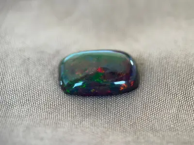 Black opal - 5.45 carat Natuurlijke Black opal – kavel bij Onlineveilingmeester