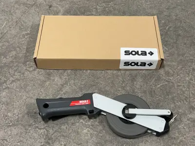 2x Sola meetlint 30m Tracker – kavel bij XL Auctions