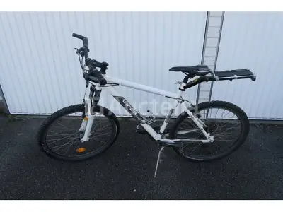 Viper Bike – kavel bij Auctelia, Flémalle