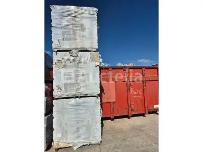 3 vergrendelende celblokpallets – kavel bij Auctelia, Walcourt