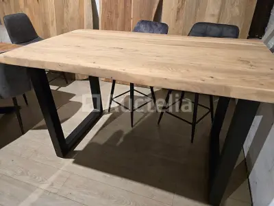 Hoogtafel neuveacacia 140cm u benen – kavel bij Auctelia, Meix-devant-Virton