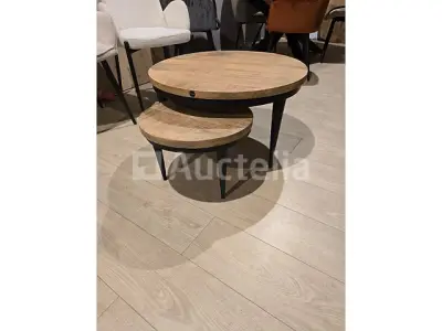 Set van 2 salontafels, negen massief hout en metaal – kavel bij Auctelia, Meix-devant-Virton